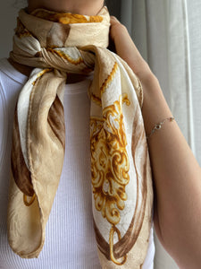 100 Silk foulard