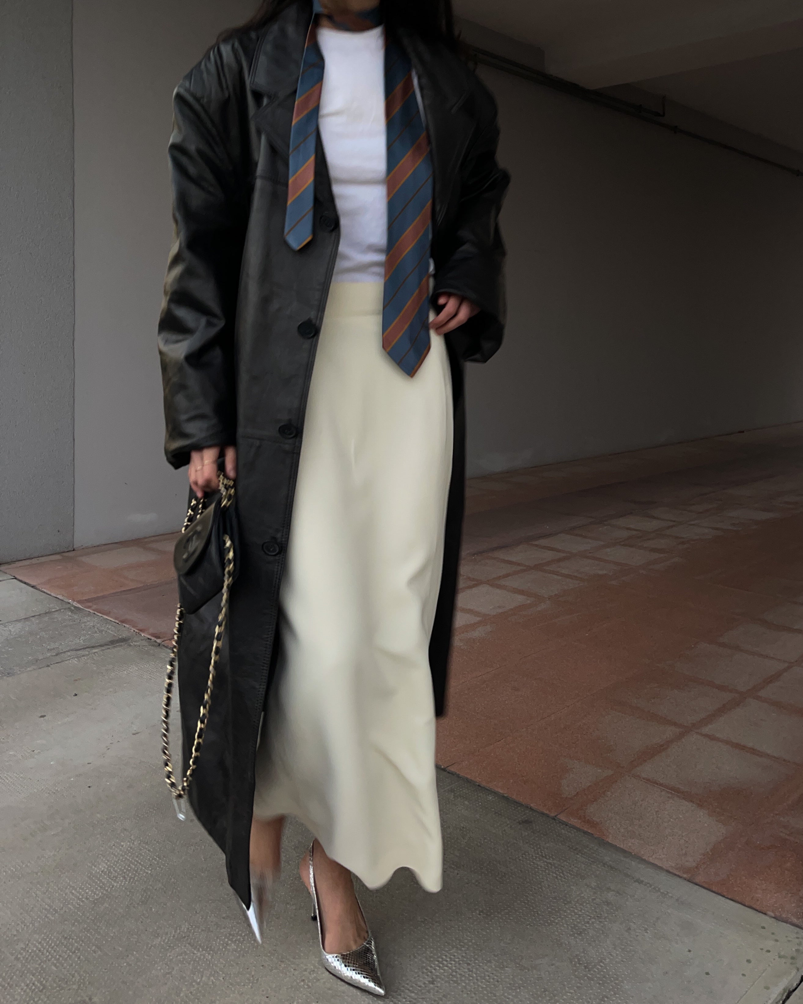 Mega leather trench