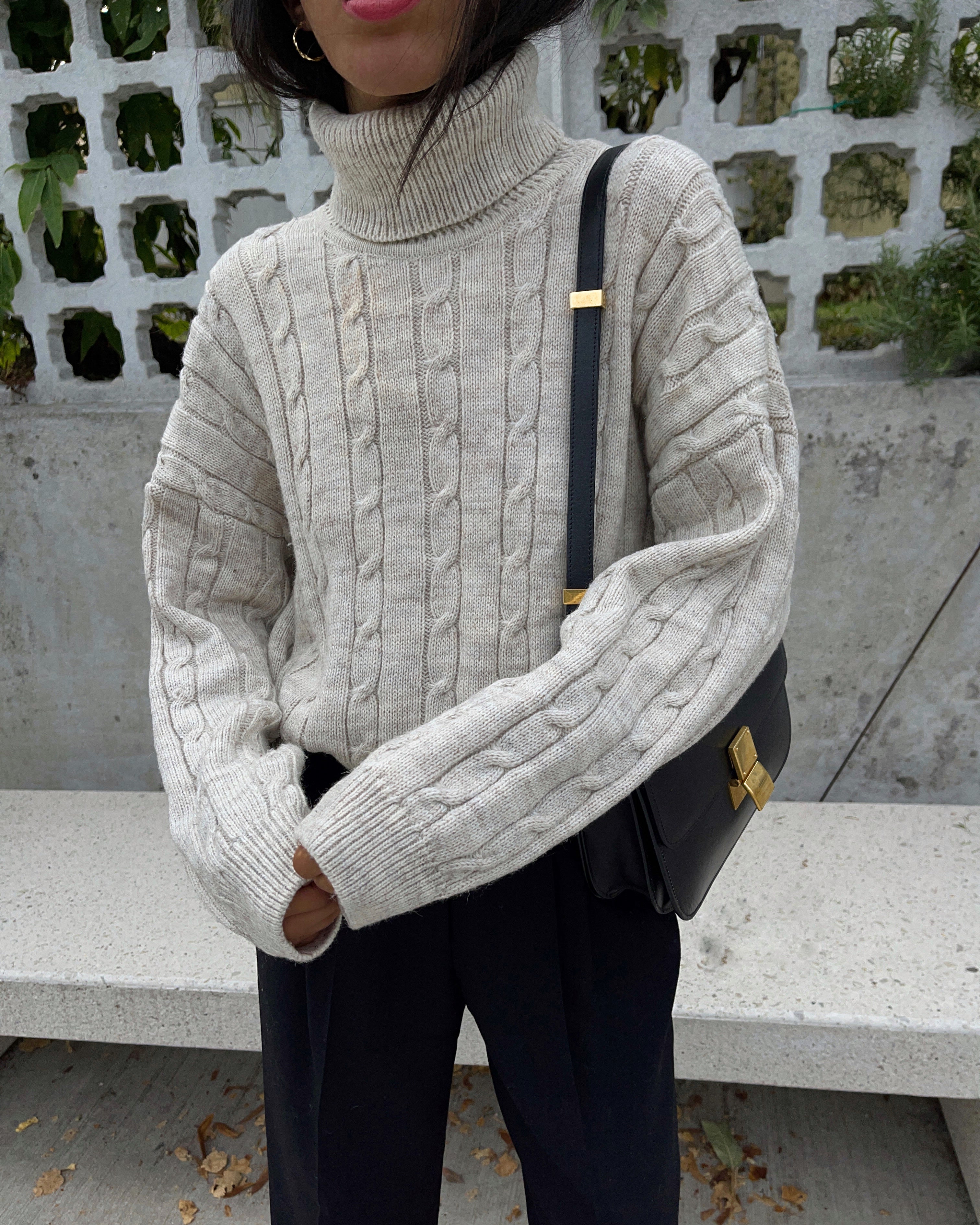 Cable knit beige jumper