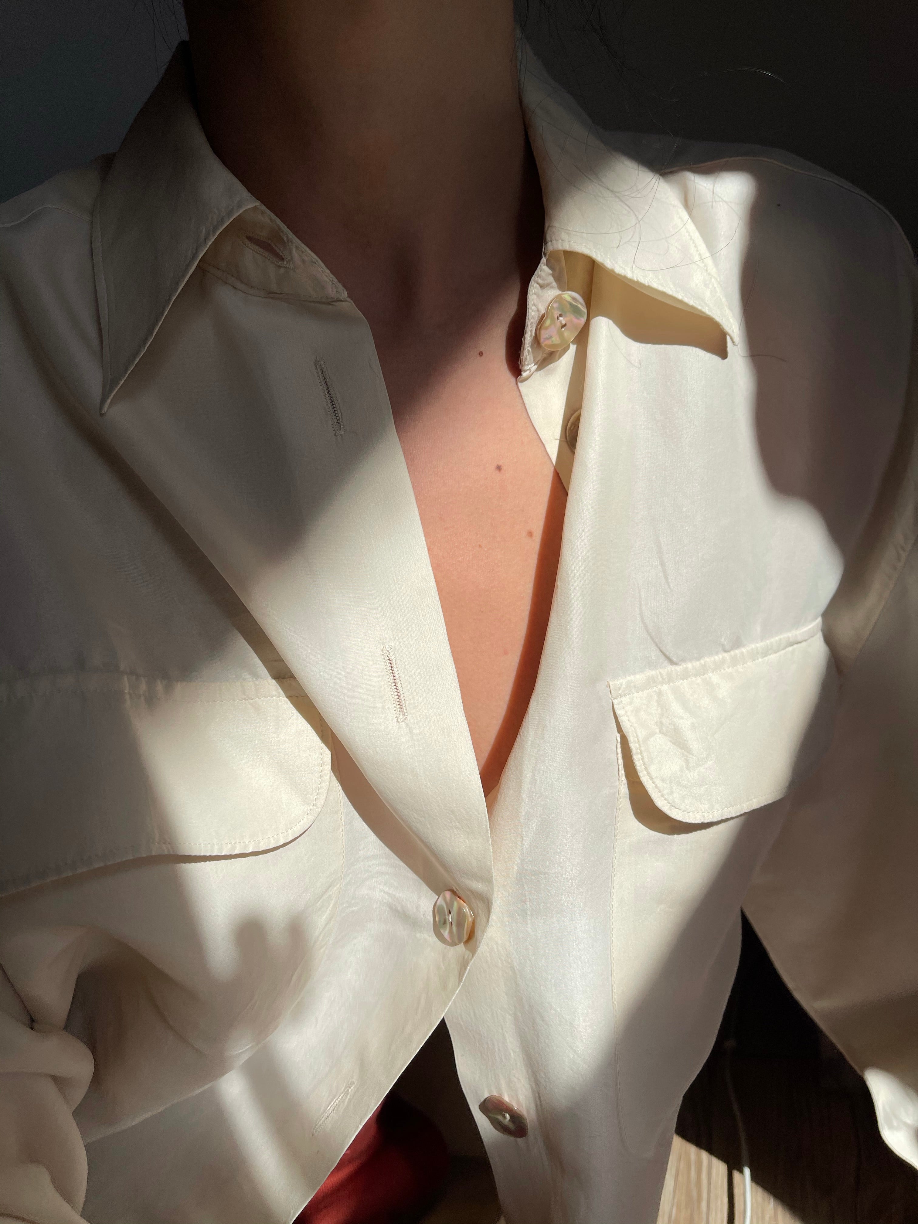 SPECIAL PRICE *% Silk button down shirt